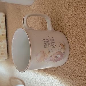 Precious Moments cup MAKE A JOYFUL NOISE 1983 Johnathan & David gold lined